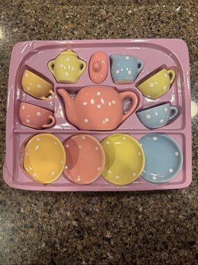Pastel Polka Dot Kids Tea Set - Pink, Yellow, Blue & Green - Like New!